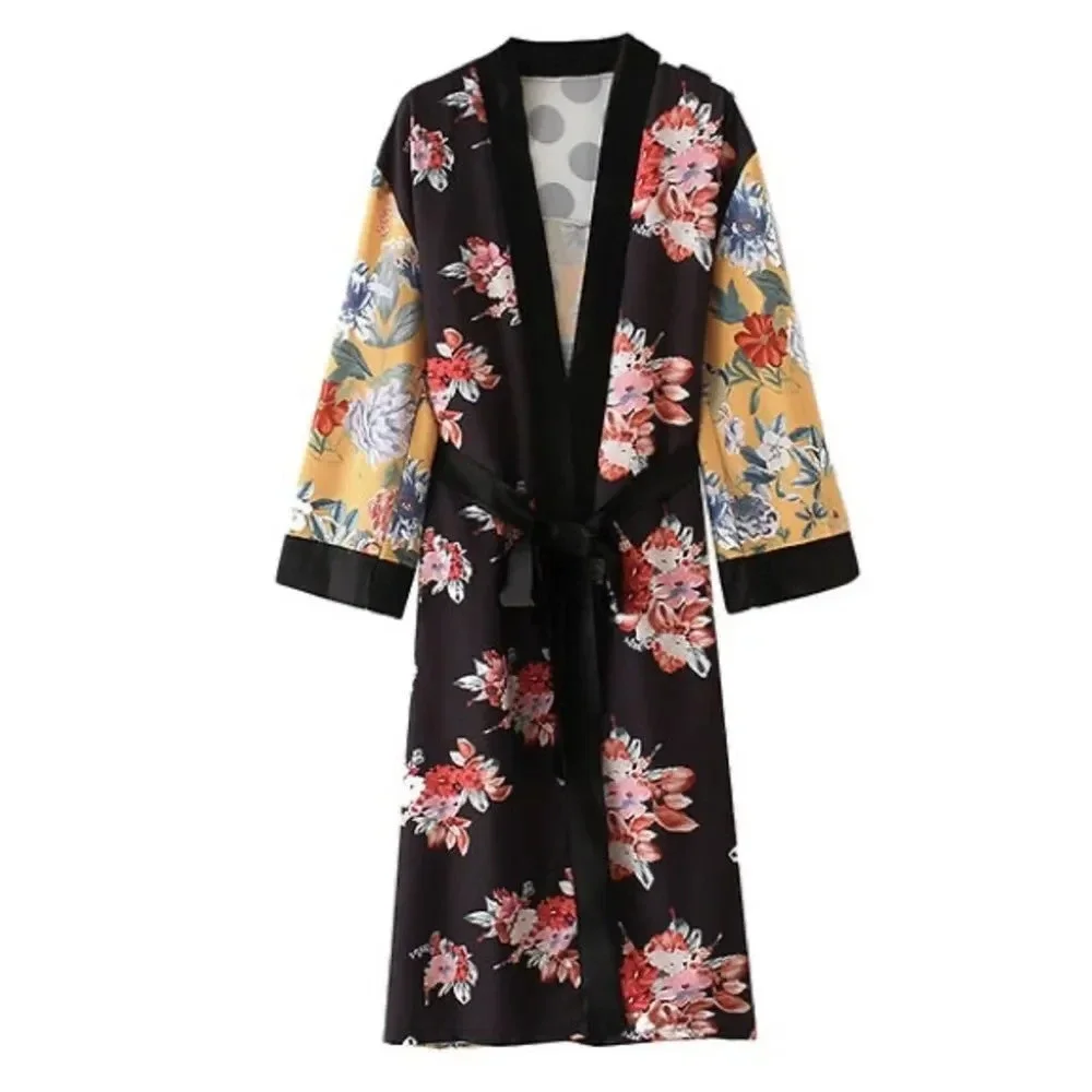 Floral Black Satin Robe - Picture 7 of 14